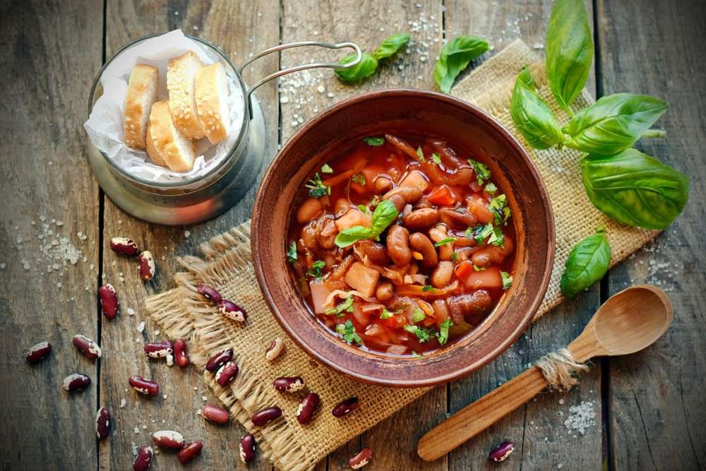 Постный борщ с фасолью и без мяса