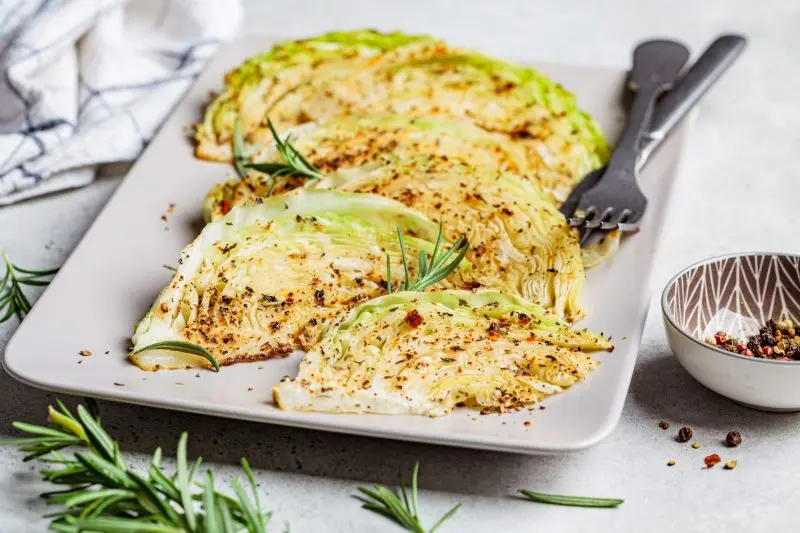 Для похудения и сытости: польза молодой капусты, подборка рецептов вкусных блюд